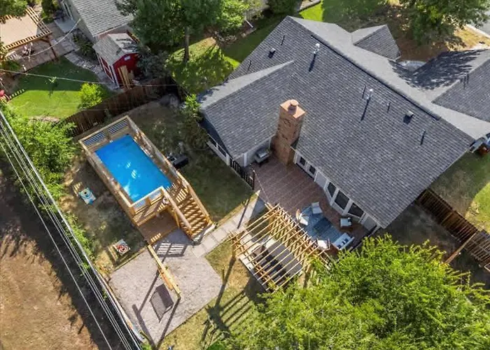 Holiday home Poolside Paradise Game Fire Pit Hot Tub *